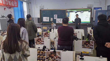 長春藝術(shù)實(shí)驗(yàn)中學(xué)美術(shù)教室